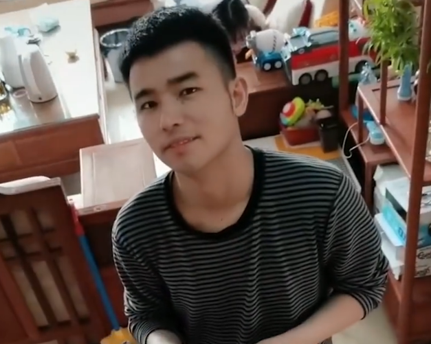 意外|过年挂灯笼意外发现老公私房钱 男人藏点钱很正常已没收