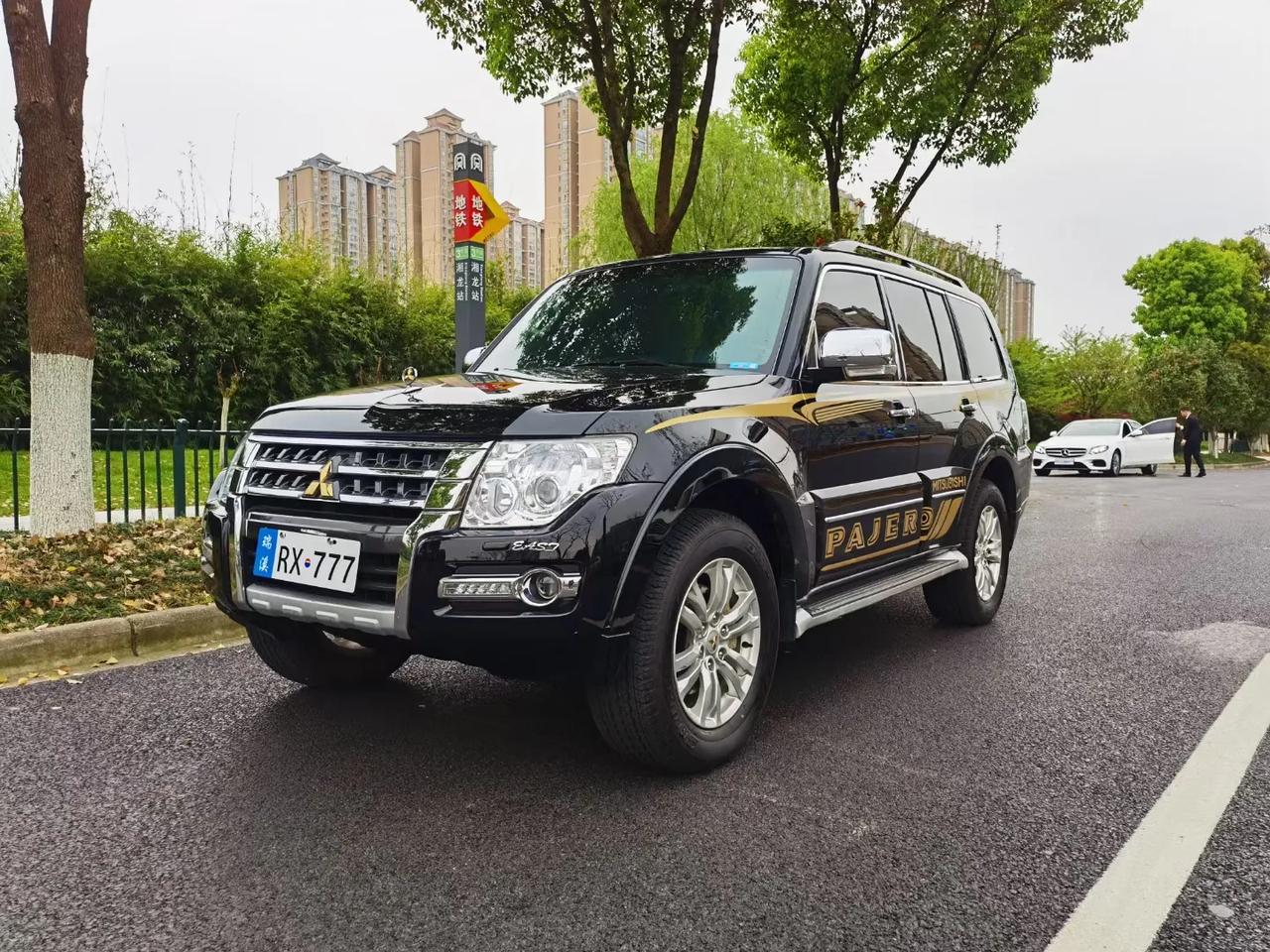 准新车20年11月上户山猫帕杰罗v97 3.8两把,七座