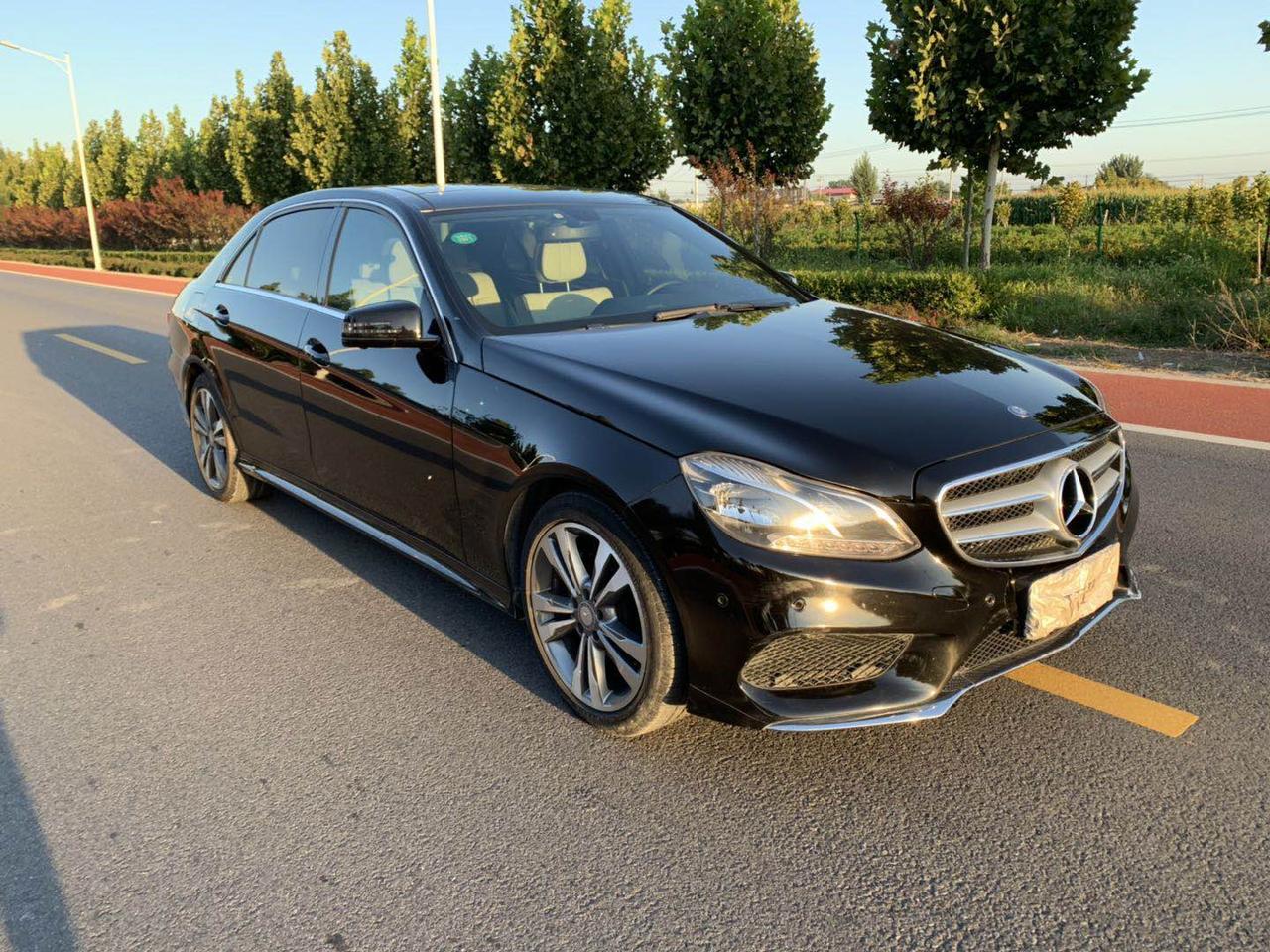 16年奔驰e260运动豪华型出售价格不高喜欢的私信