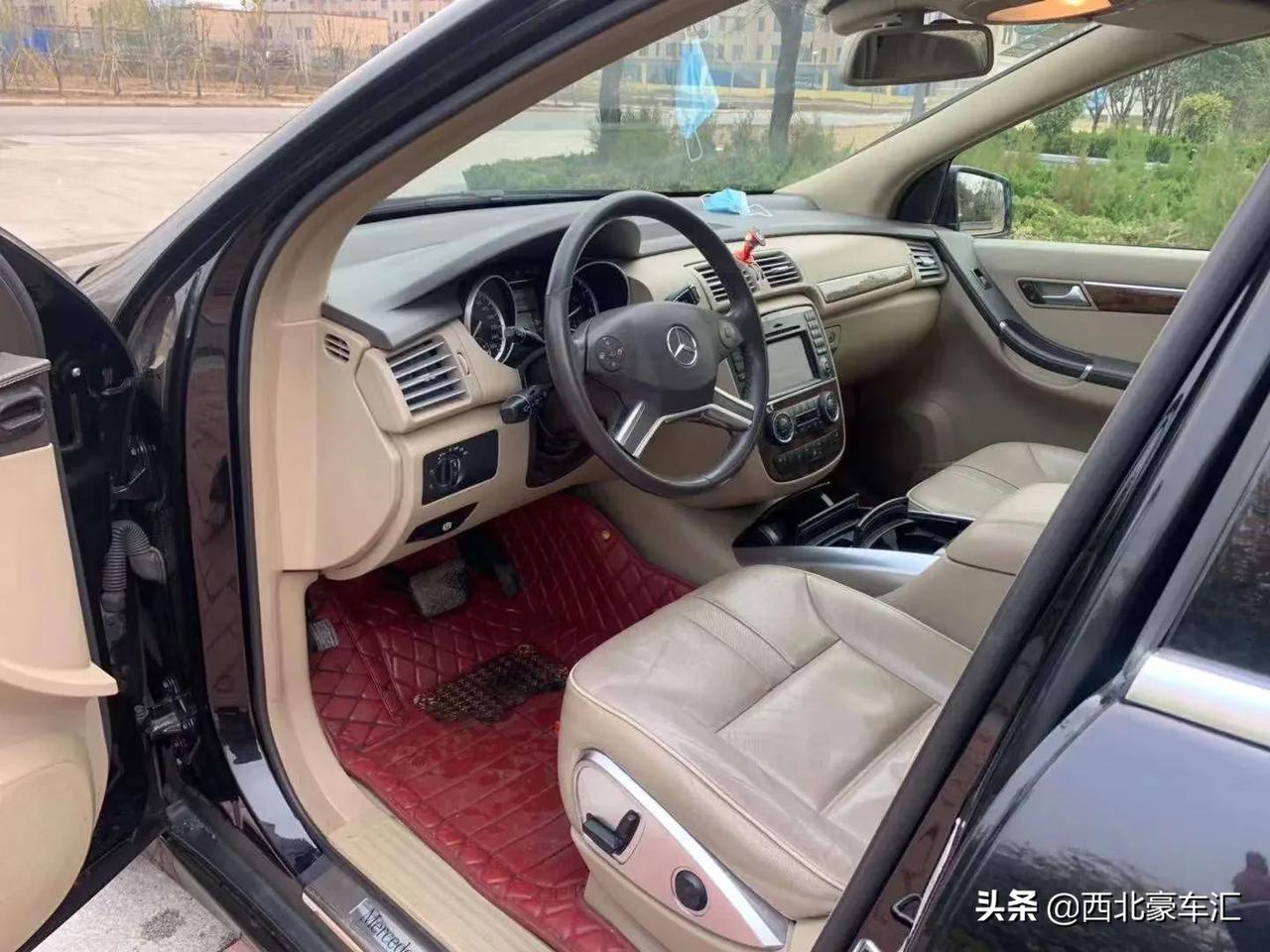 全款车丢车包赔目前自开车11年10月35l四驱顶配奔驰r350豪华六座新车