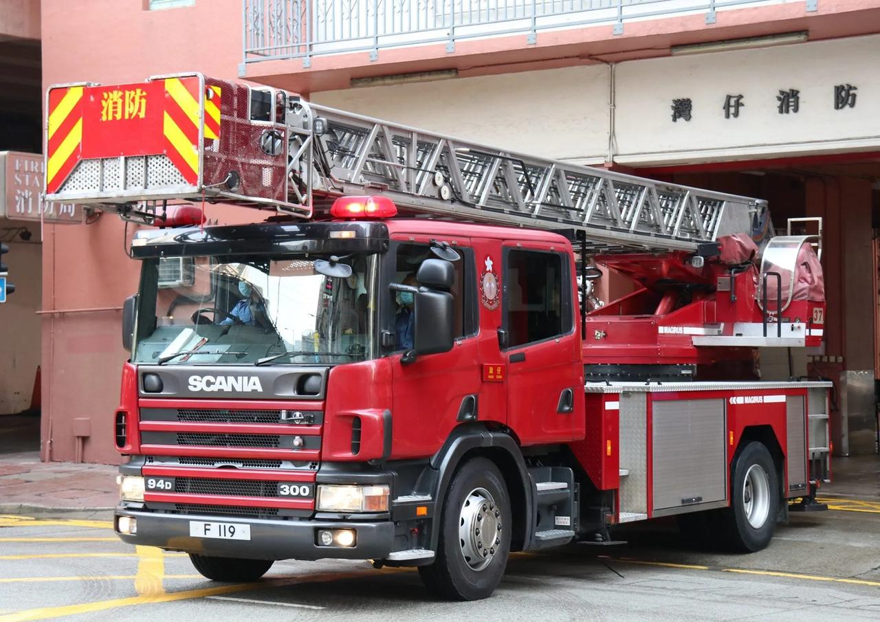 香港消防车绝大部分都是用斯坦尼亚卡车底改装的帅气
