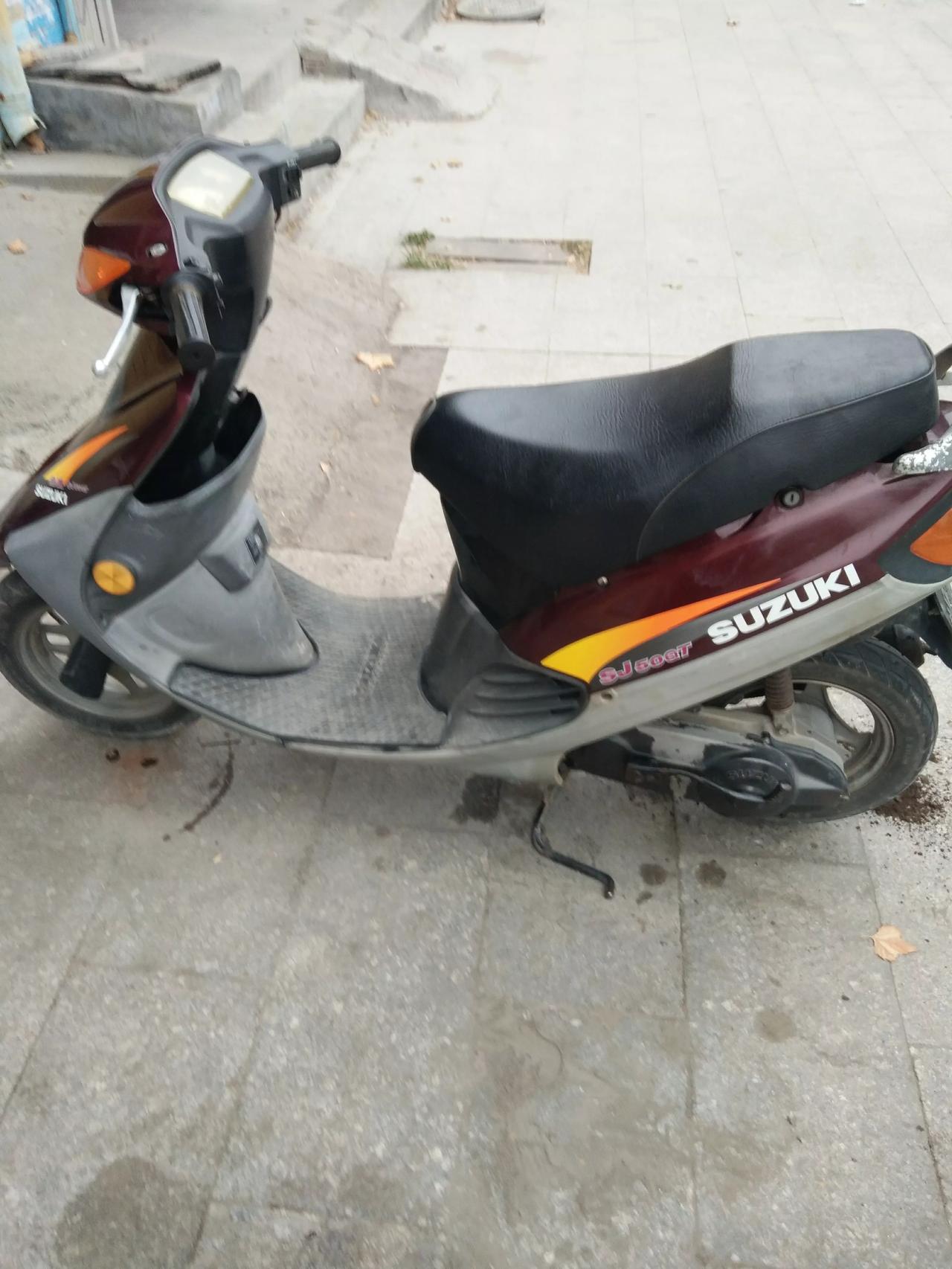 金城sj50摩托车原版原漆发动机没动过有喜欢的私聊