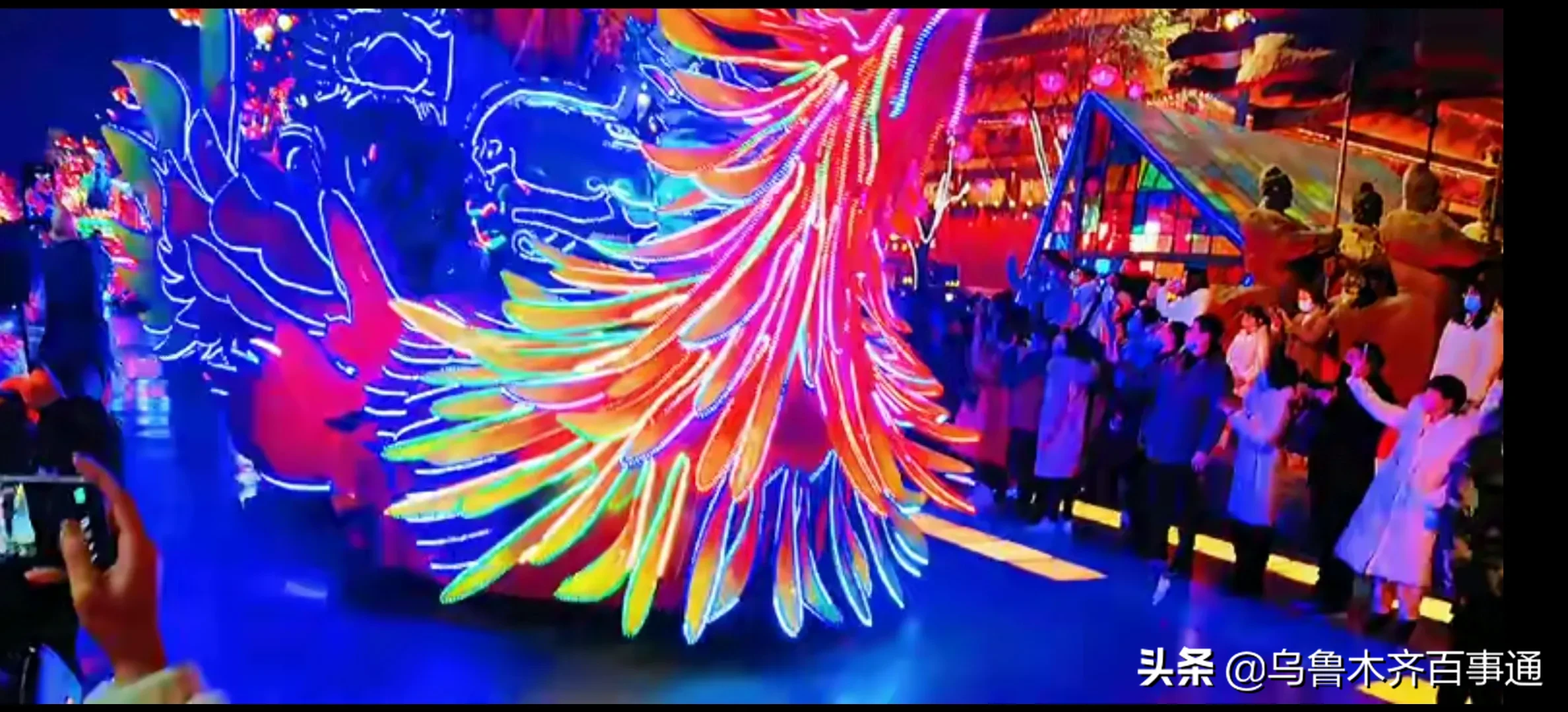 人流|大唐不夜城人流过大演出全部取消 不夜城启动了单向循环