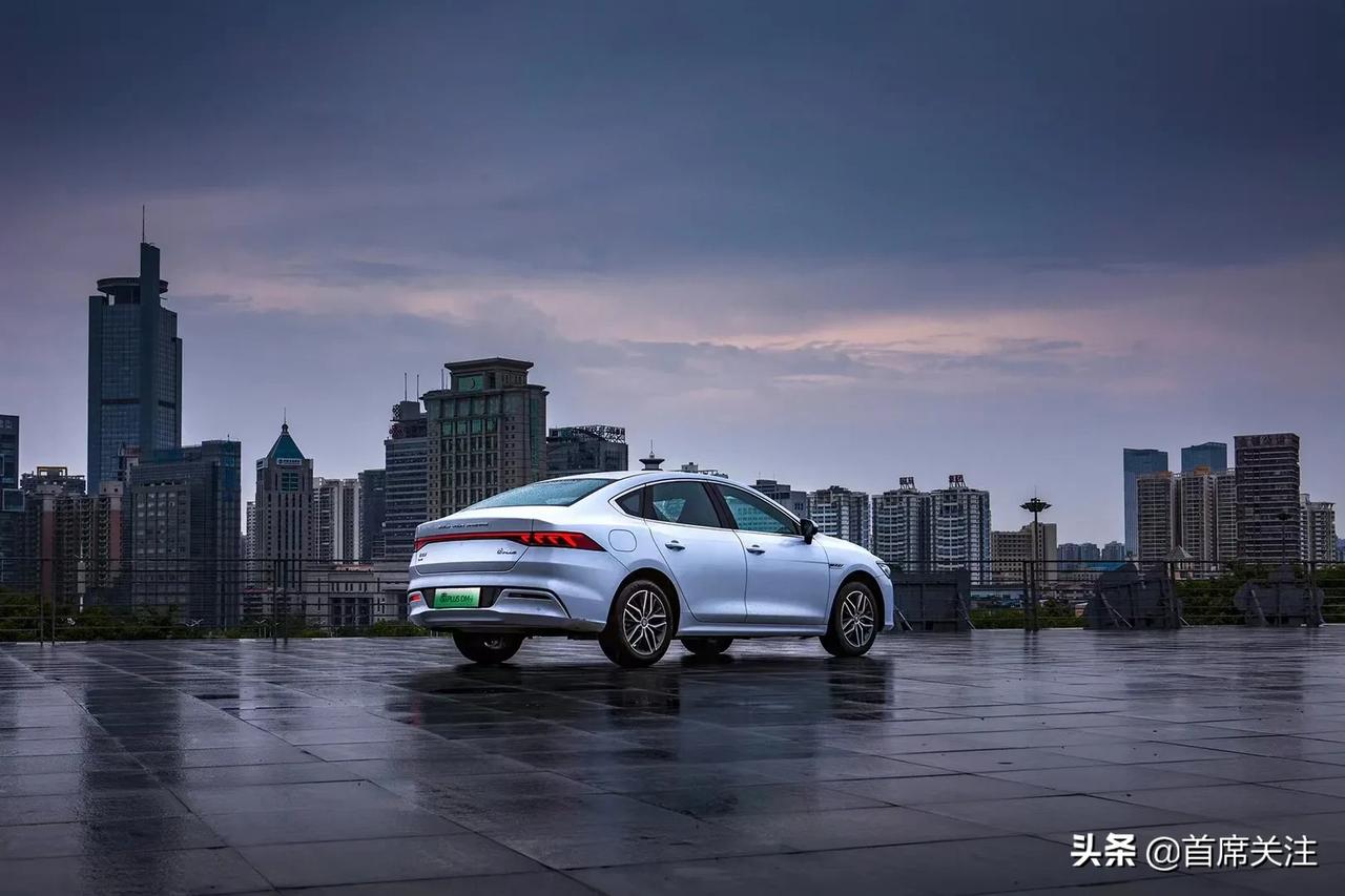 秦plus dm-i超级混动全城约驾#南宁站当绿牌神车遇