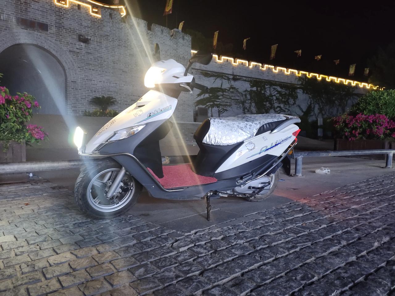 网红神车铃木uu125小踏板因为已经换车车子已经闲置2020年5月份上的