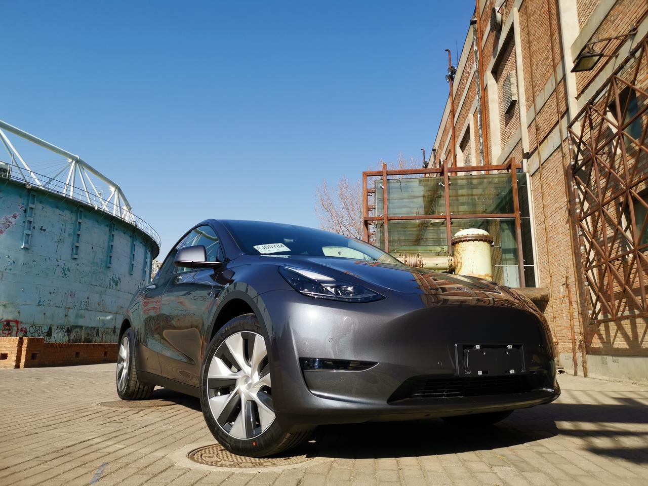 model y冷光银周末写真(三_model y车友圈_懂车帝