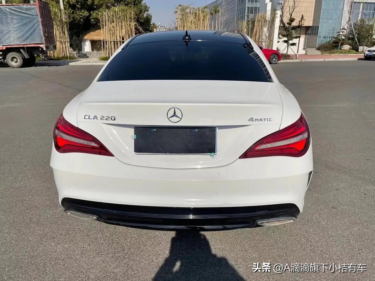 新到18年奔驰cla220四驱高配20t车况精品特价24x万有兴趣私聊