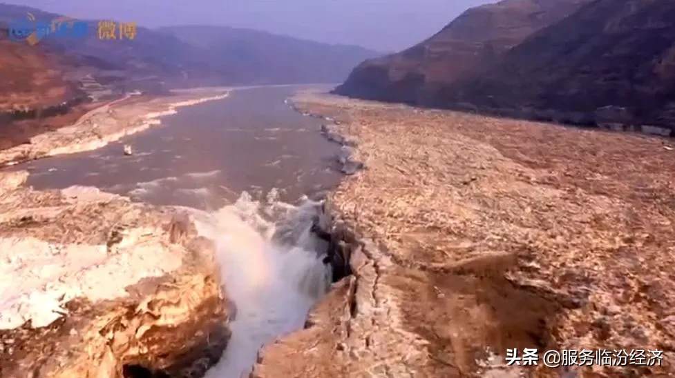 冰河|壶口瀑布冰河解封映彩虹 气势如虹！