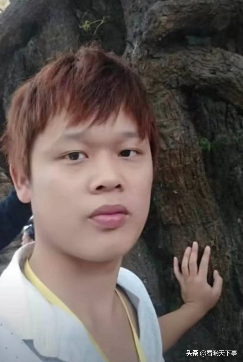 男生|求分配女友男生被7个女生加微信 看来这个小伙也是个实在人