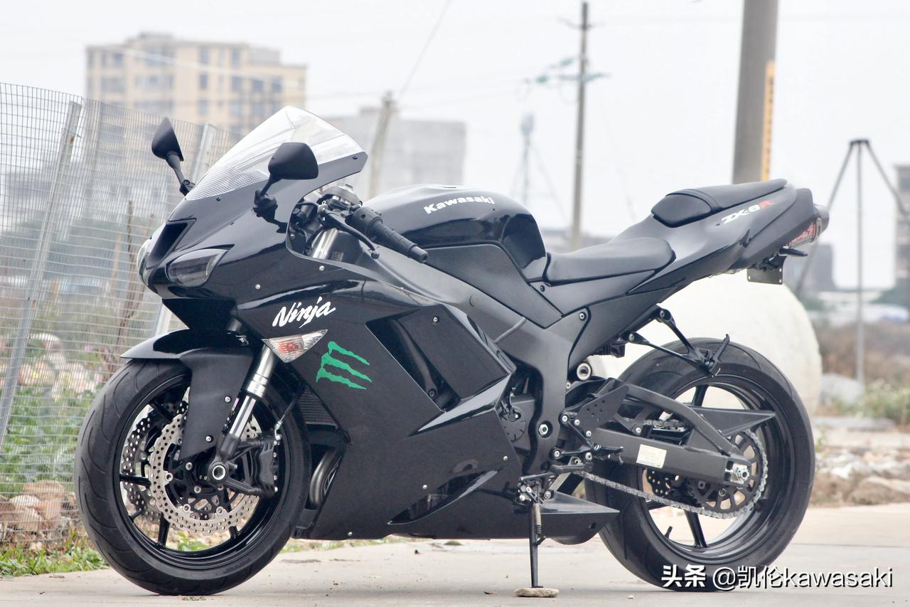 kawasakizx6r娃娃脸中量级跑车