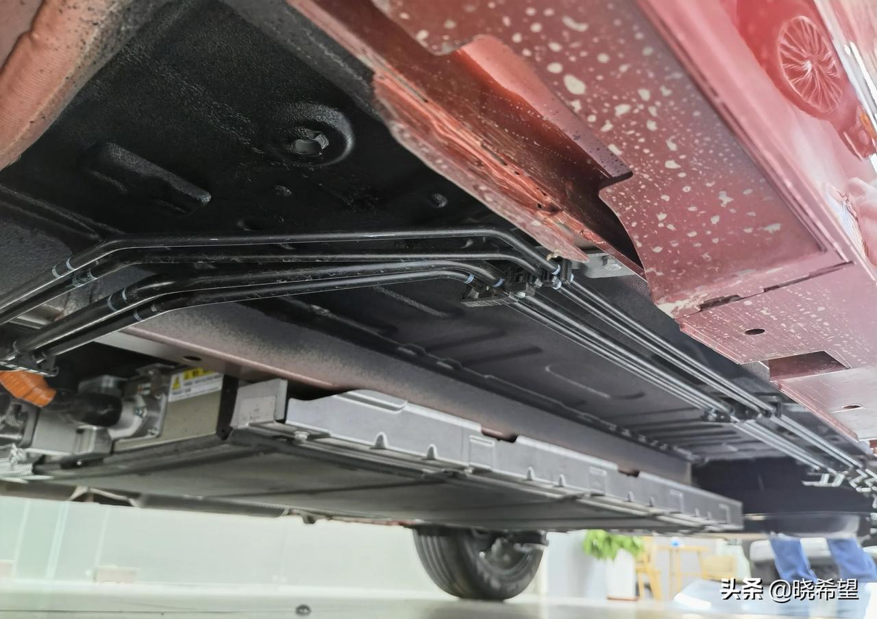 据小道消息,比亚迪秦plus将在3月2日上市,应条友关心的底盘和电池油箱