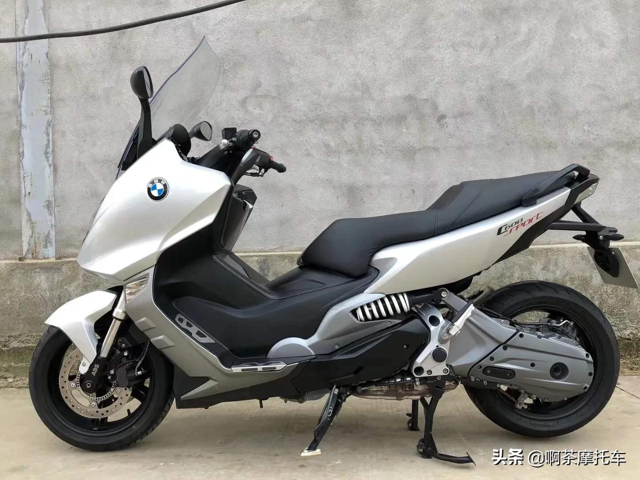 宝马c600__啊茶摩托车_懂车帝