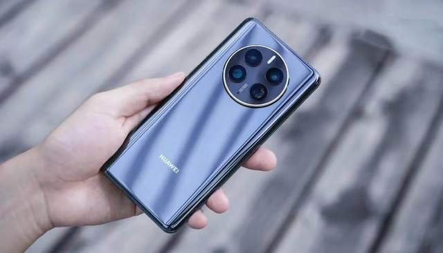 华为挺过来了，2023年将回归双旗舰模式，P60和Mate60系列都不会缺席