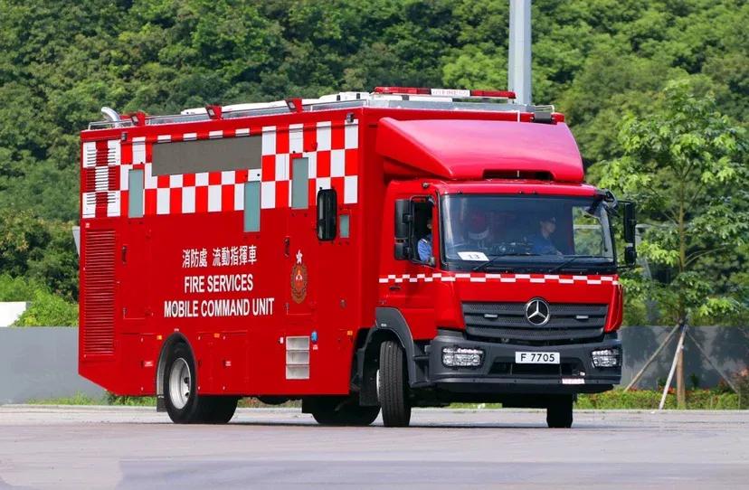 经典车欣赏～奔驰 香港消防车 atego 流动指挥车 fsd