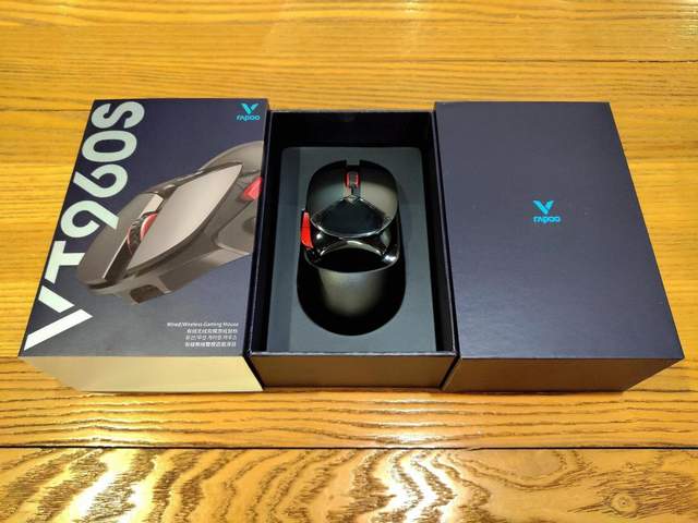 雷柏VT960S无线游戏鼠标，开启OLED屏幕+RGB灯酷炫游戏新体验