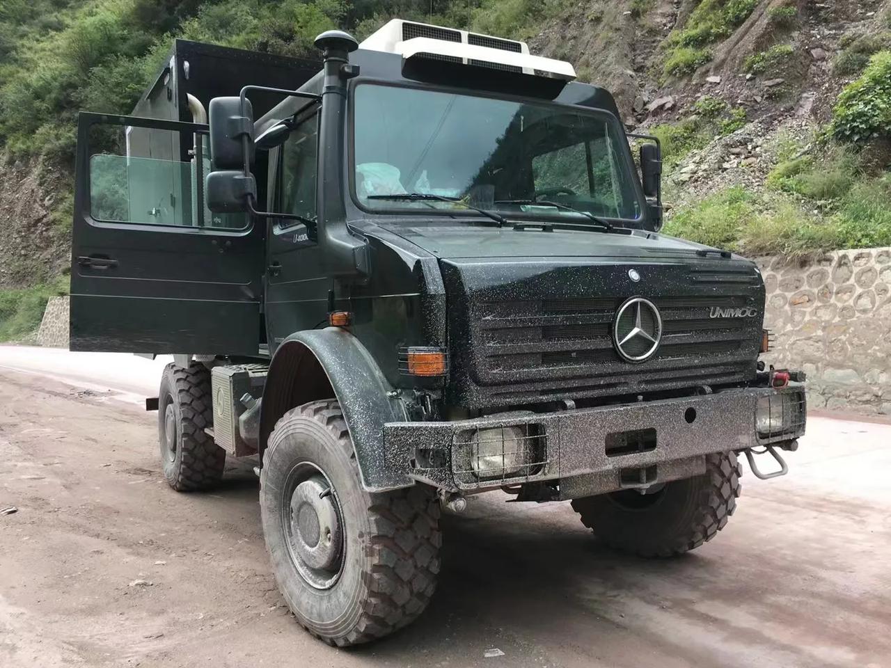 乌尼莫克双排二手车相当于底盘车