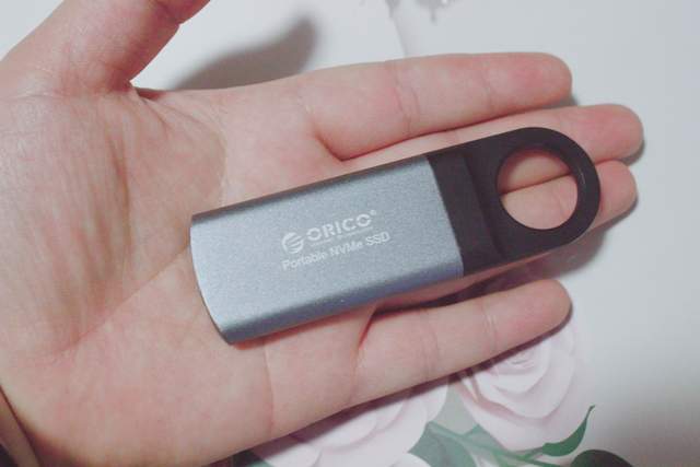 便携存储新选择,从此和小U盘说拜拜——奥睿科迅龙GV100
