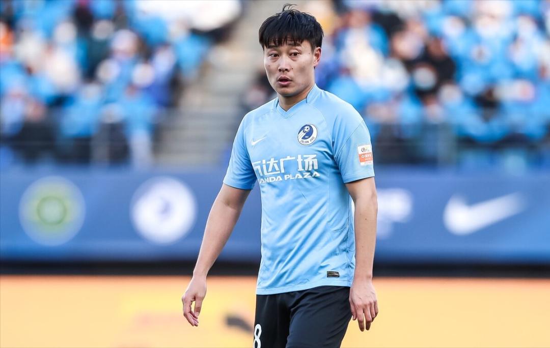 大连人对阵广州赛后评分吕鹏赛季首球大连人队主场战平广州队