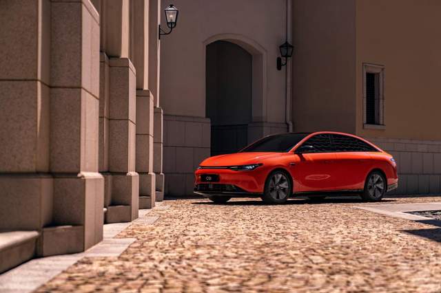 活力"橙"现 零跑c01全新珊瑚橙配色官图发布