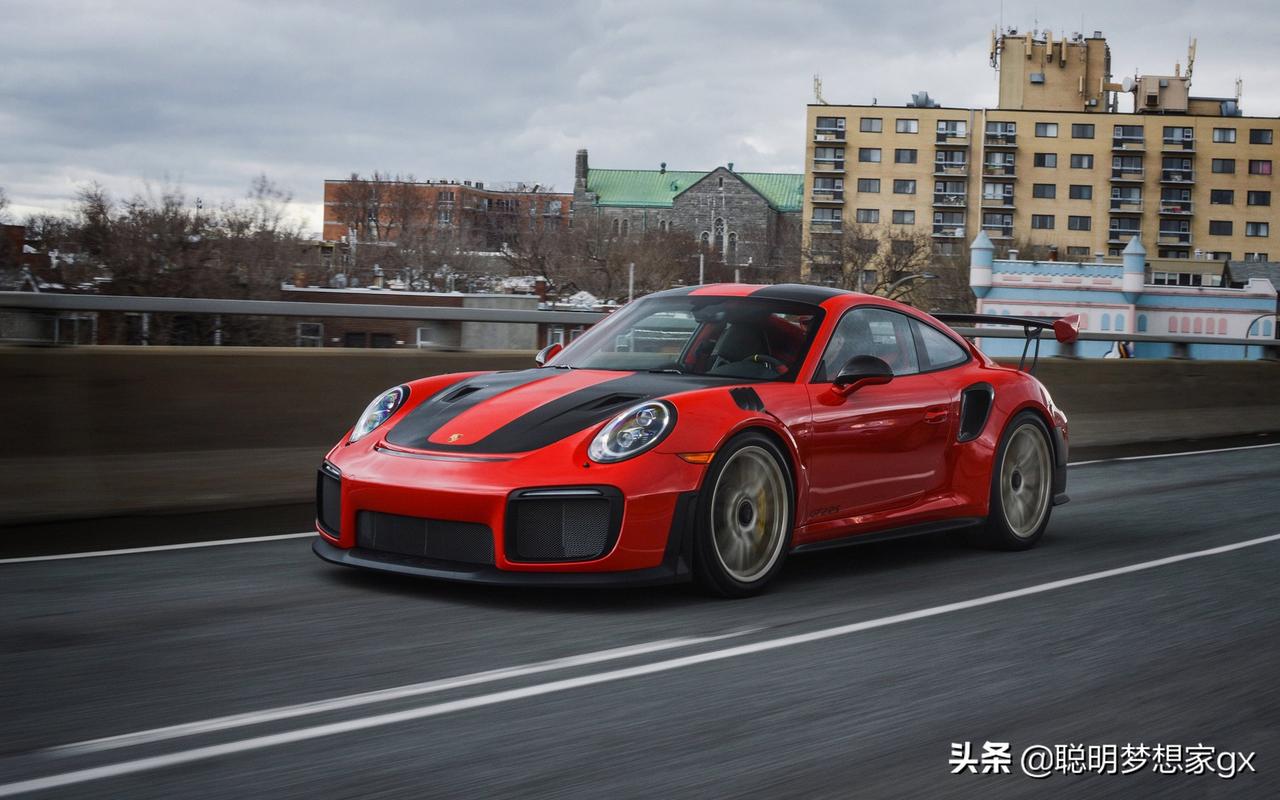 快看来了一只蛙王保时捷911gt2rs保时捷911gt2rs