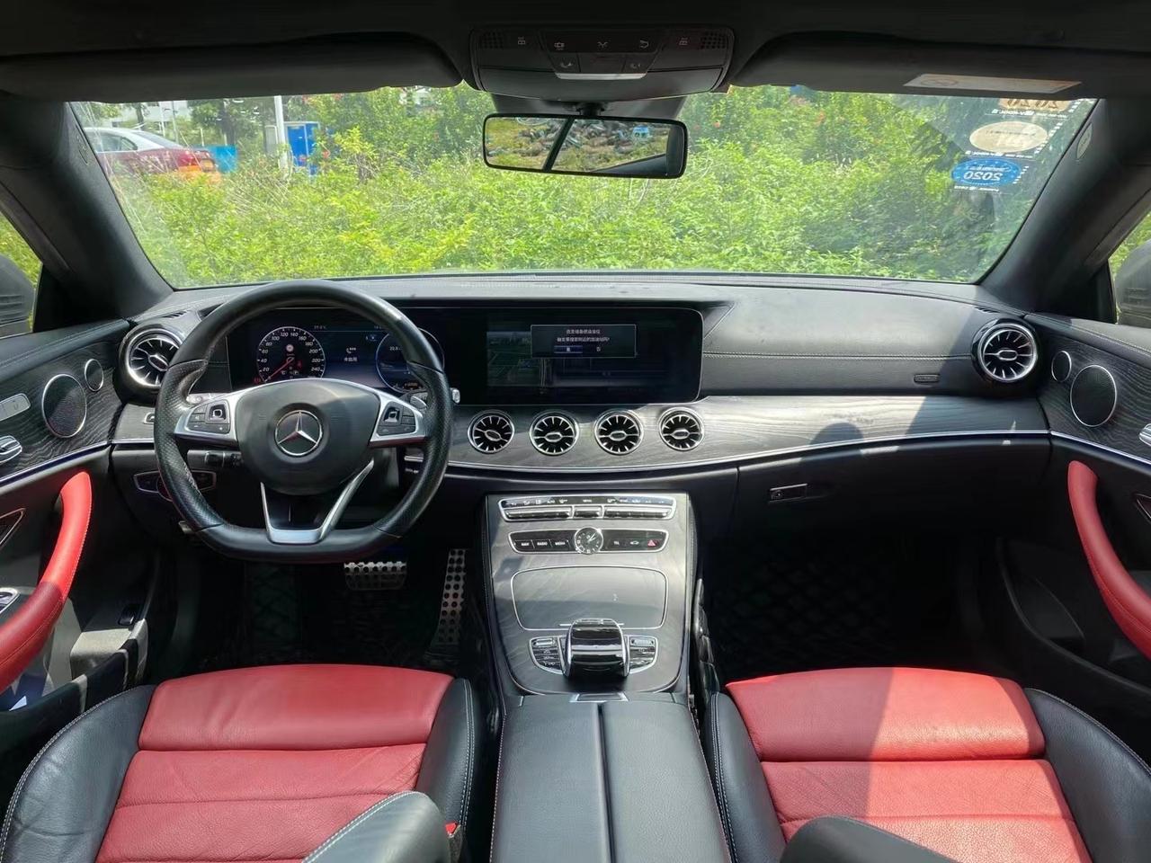 2018年7月奔驰e300coupe自波20t多功能方向盘双电动77记忆换档拨片