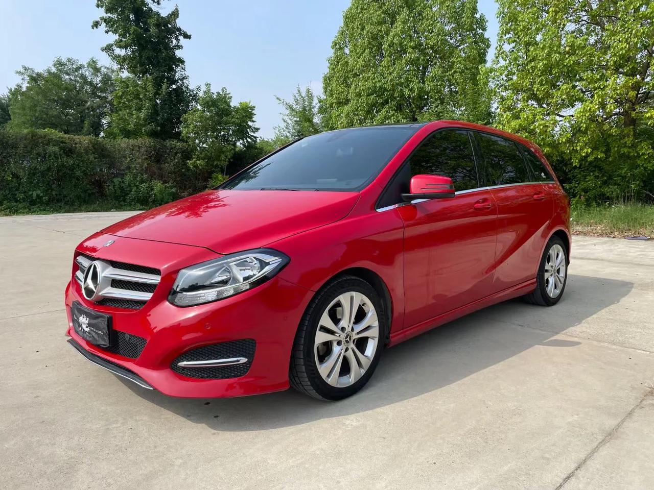 1w开回家,18年进口奔驰b200,1