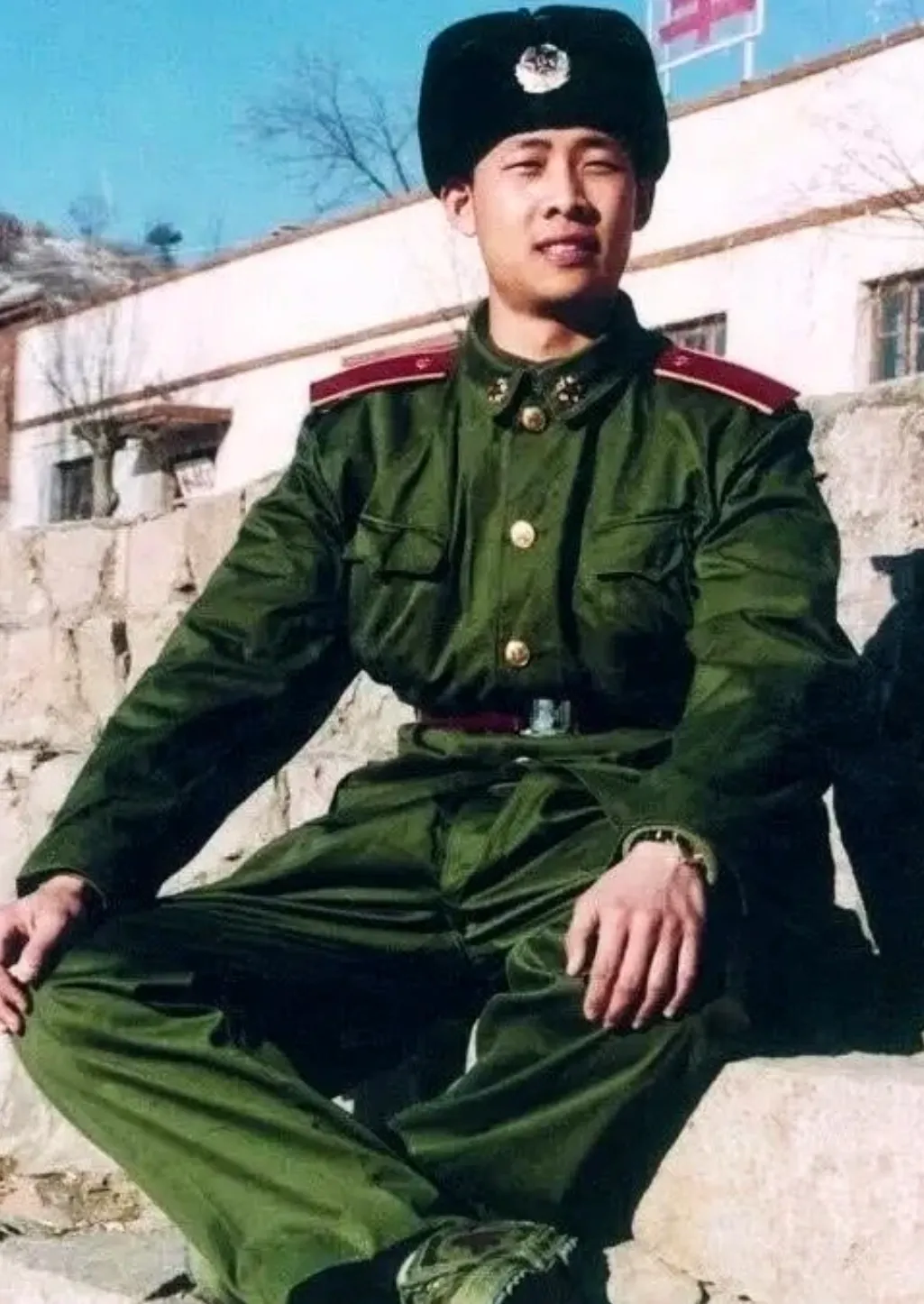 中国内地男演员张译,凭借张艺谋执导的电影悬崖之上张宪 - 趣味头条