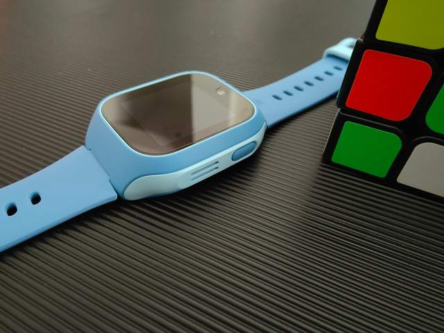 开启娃的美好小学时代，米兔儿童学习手表6C样样精通