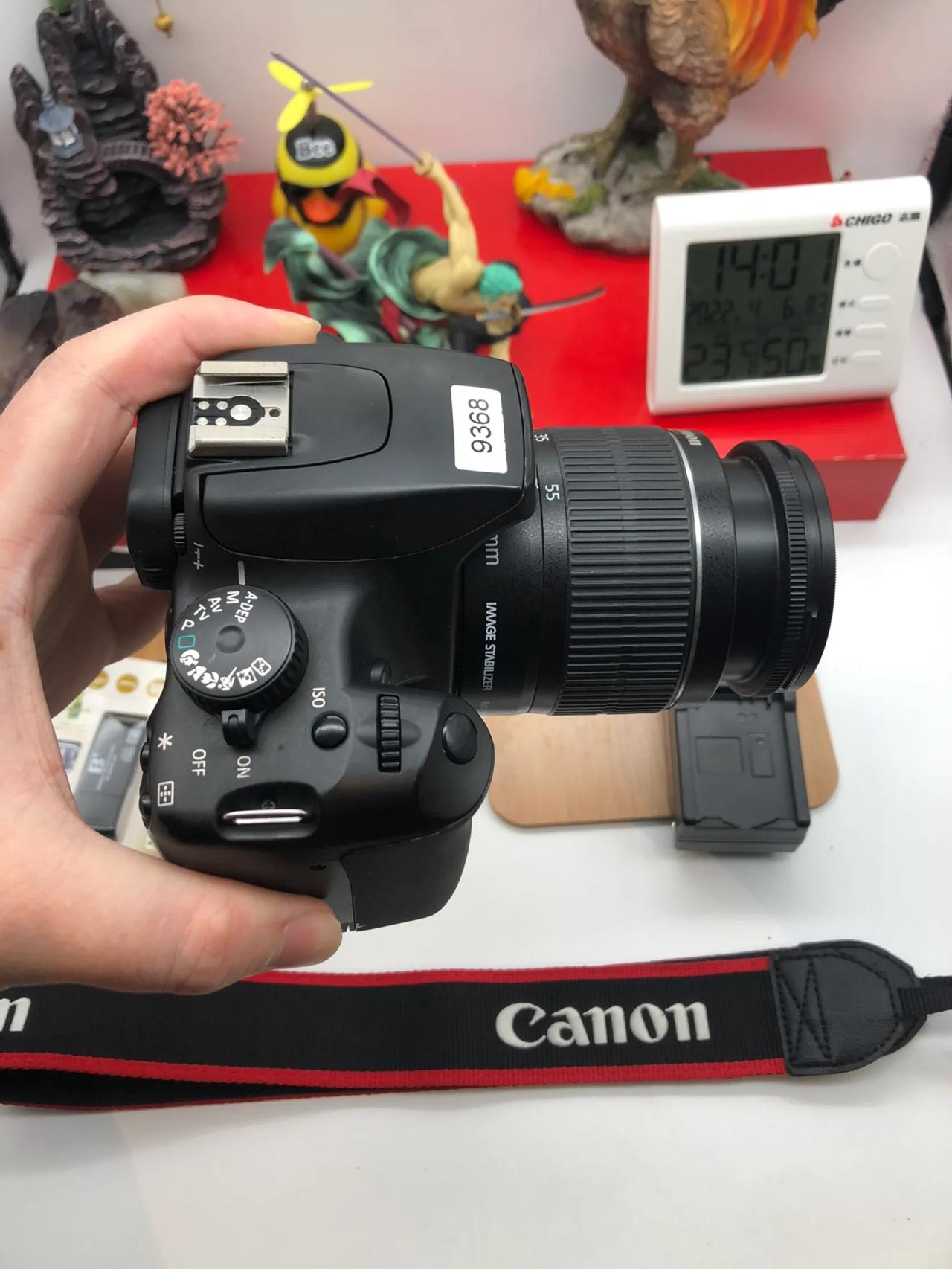 佳能1000d搭配原厂1855mm二代防抖镜头外观成色九成左右功能全好无拆