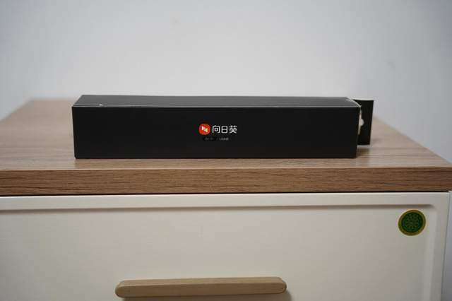 不仅能分孔位单独控制，还能远程开关电脑 这款智能插线板绝了