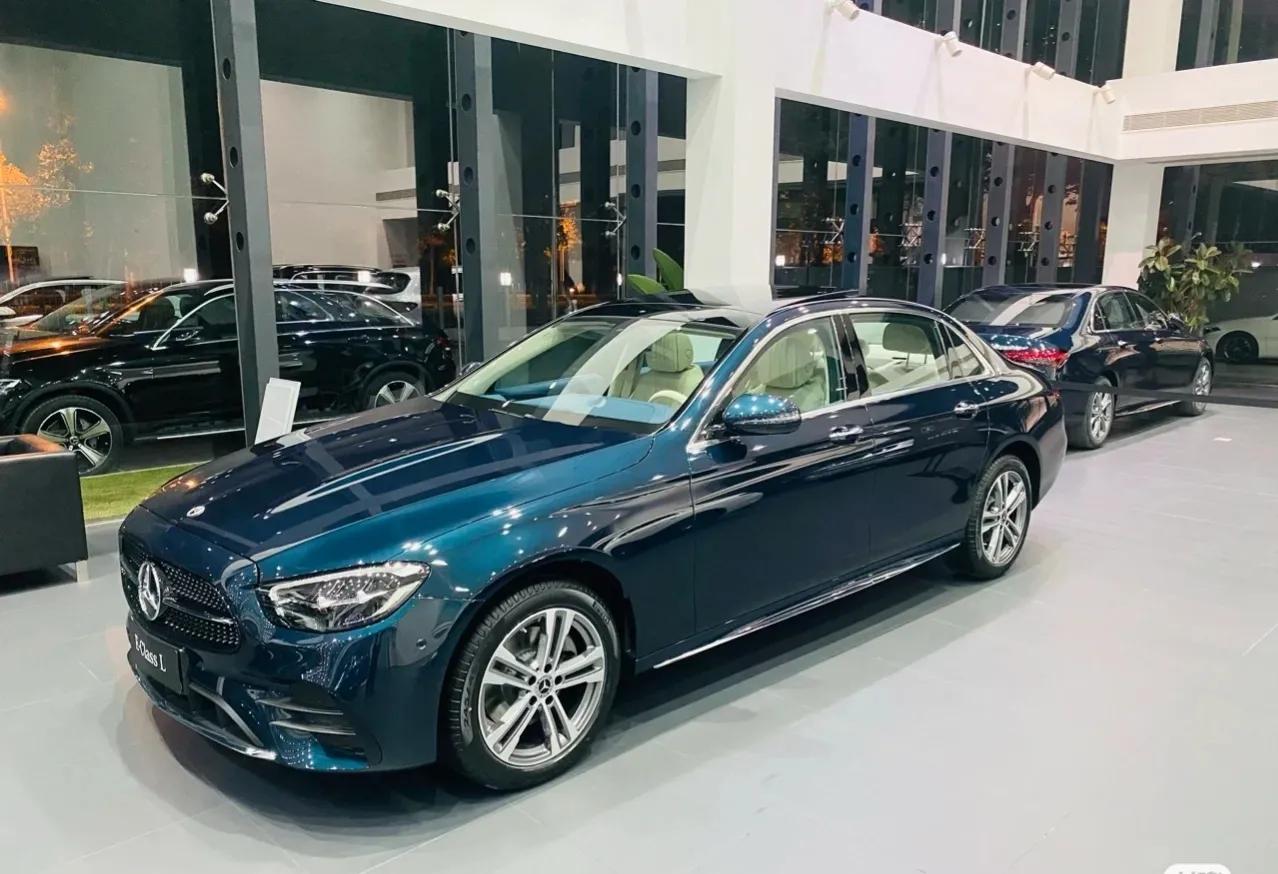 奔驰选e260还是e300松石绿和宝石红海口才优惠12万你们都优惠多少可以