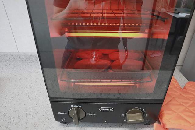 立式精致小户型烤箱｜ERNTE 黑金双层烤箱体验