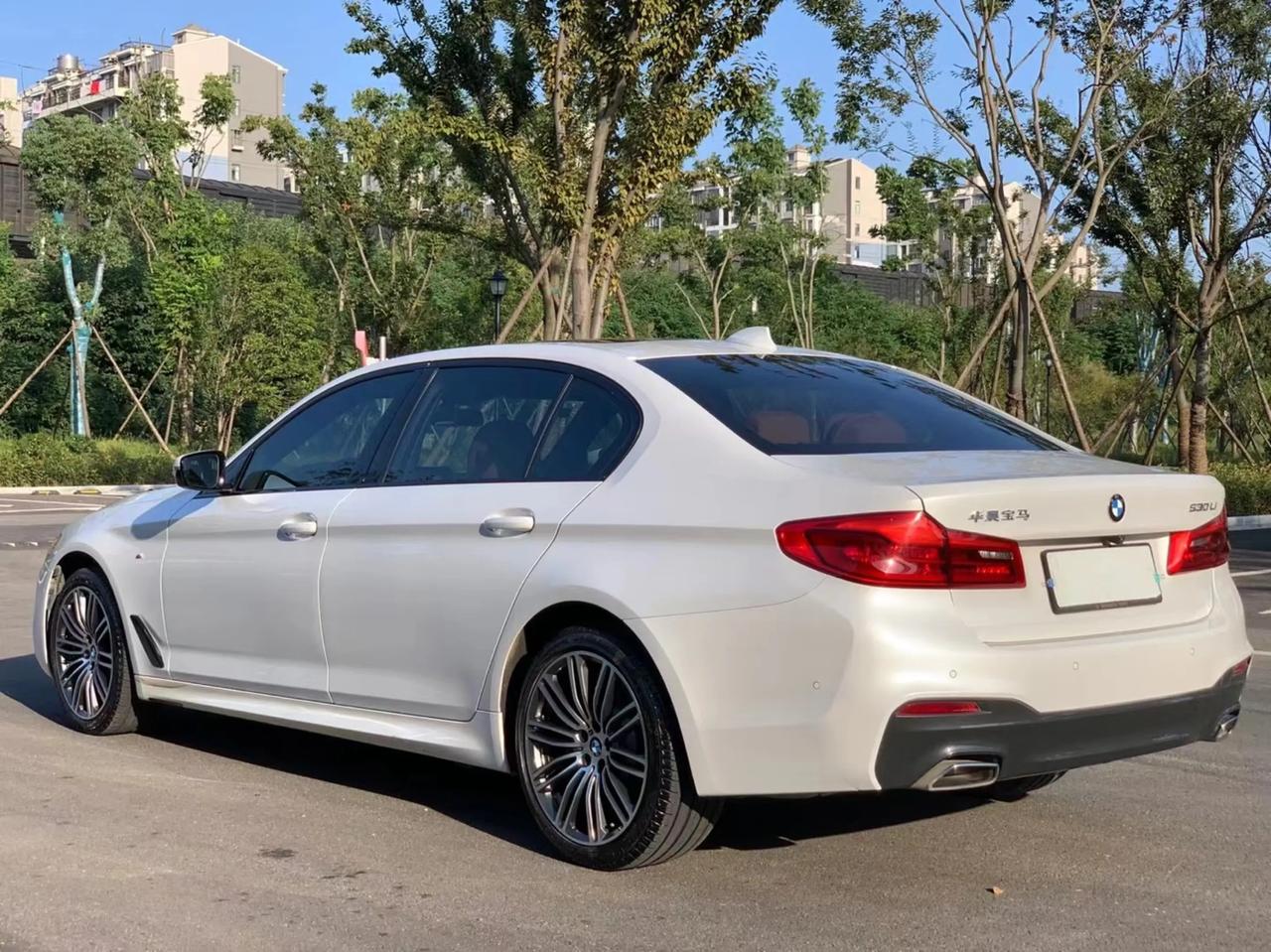 19年宝马530li领先m运动套本地一手全车原版原漆实表4万公里宝马5系