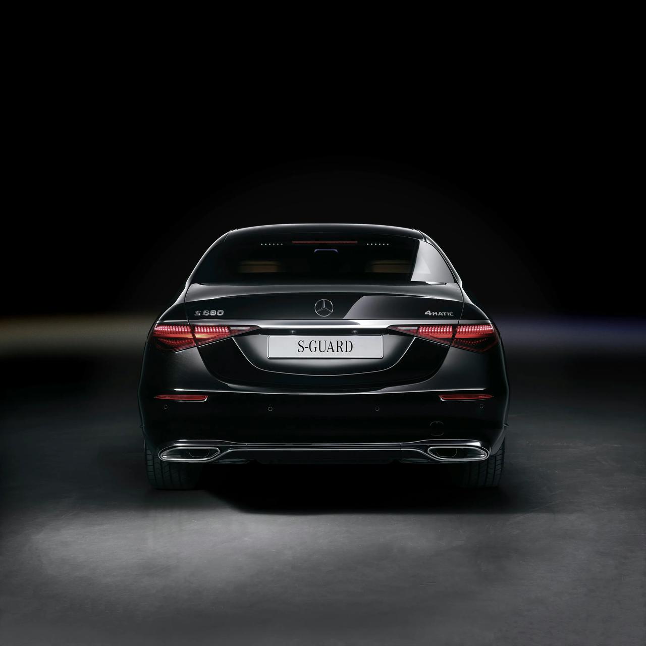 mercedes-maybach s 680 guard 4