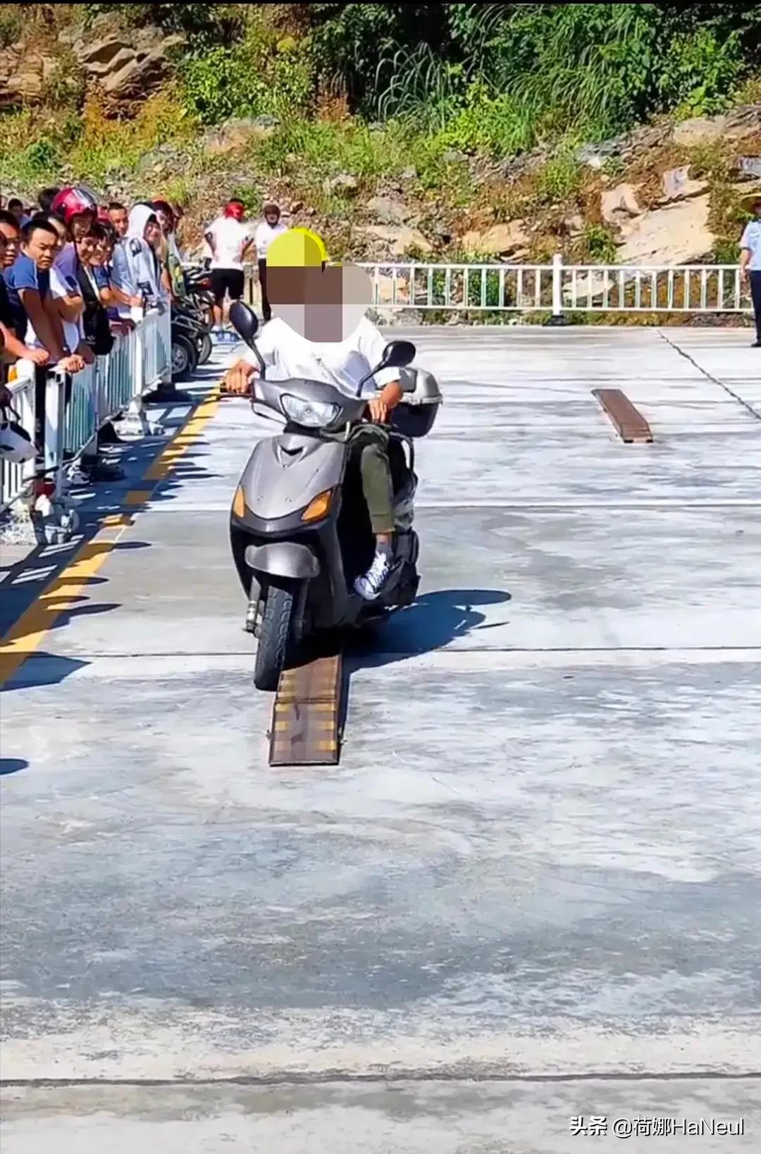 真有危急情况不得不过单边桥时,你是开摩托车过去还是下车跑过去?