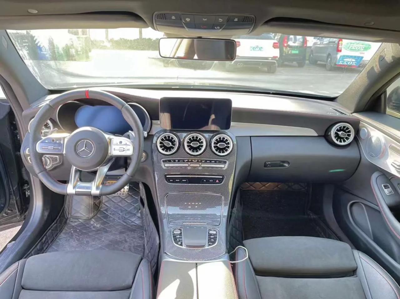 3299w21年奔驰amgc45