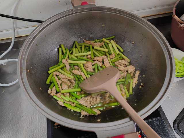 万万想不到，汪东城代言的龙纹鏊同款锅居然让我厨艺大涨！