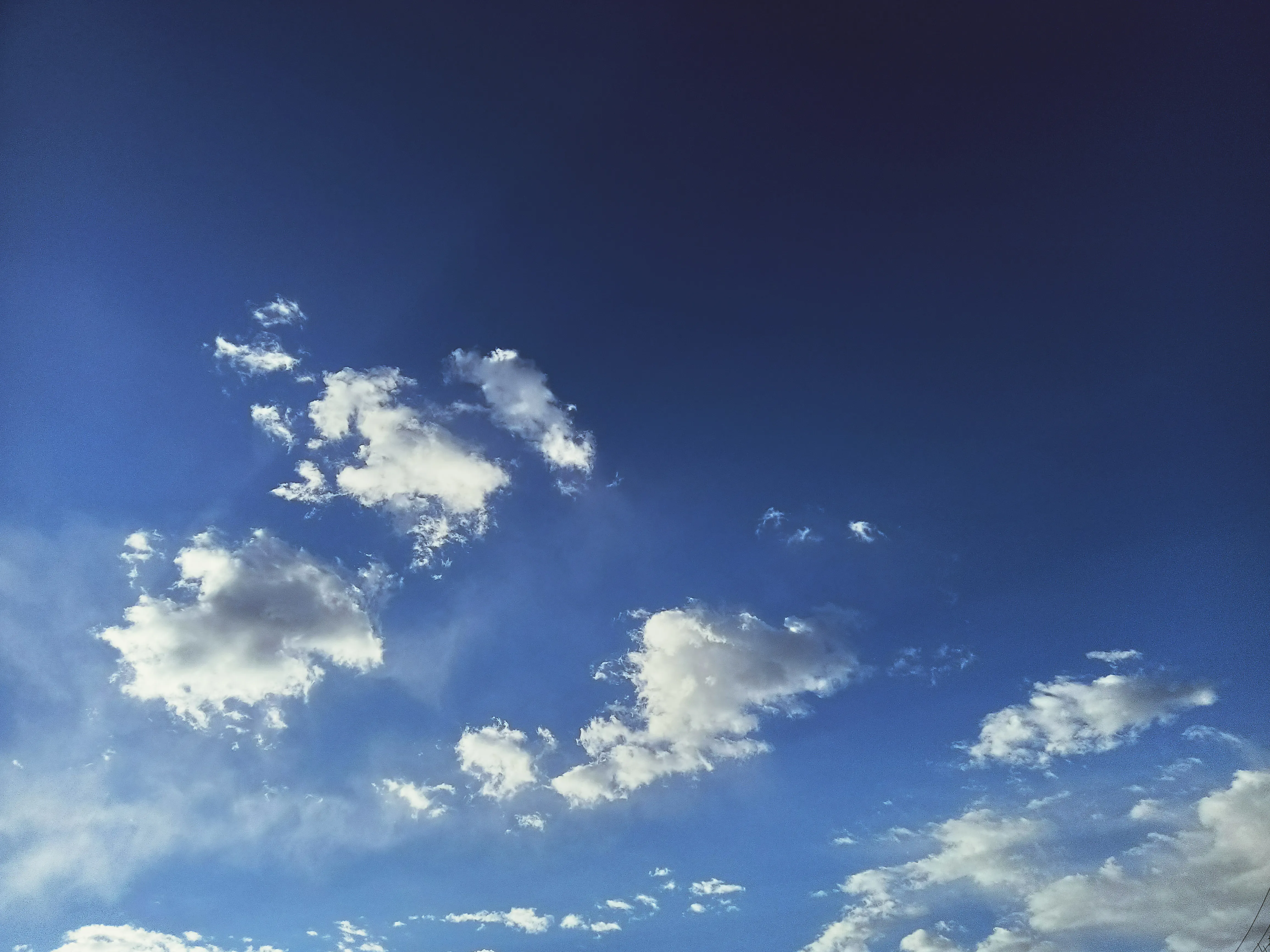 三口人月入七千算贫困吗 一家四口年收入多少才算贫困