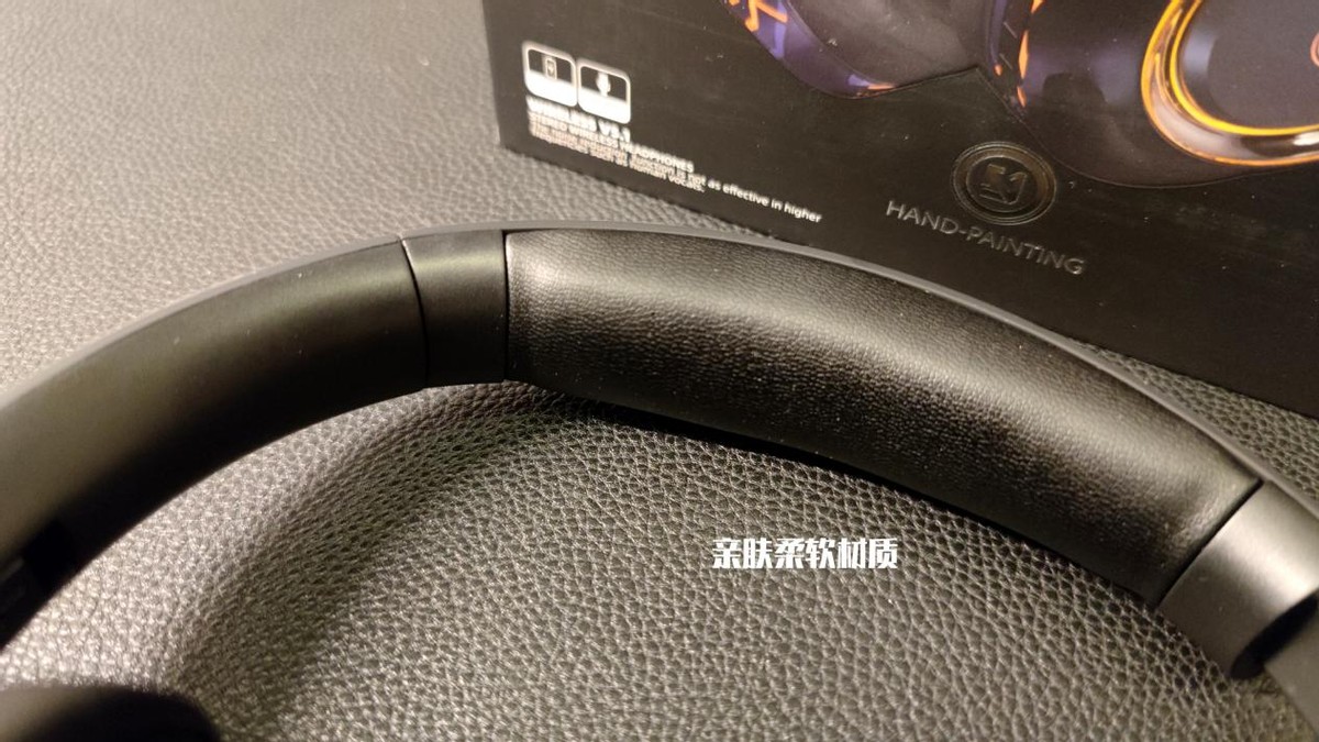 颜值超高而且可便携折叠的高保真深海之声蓝牙耳机