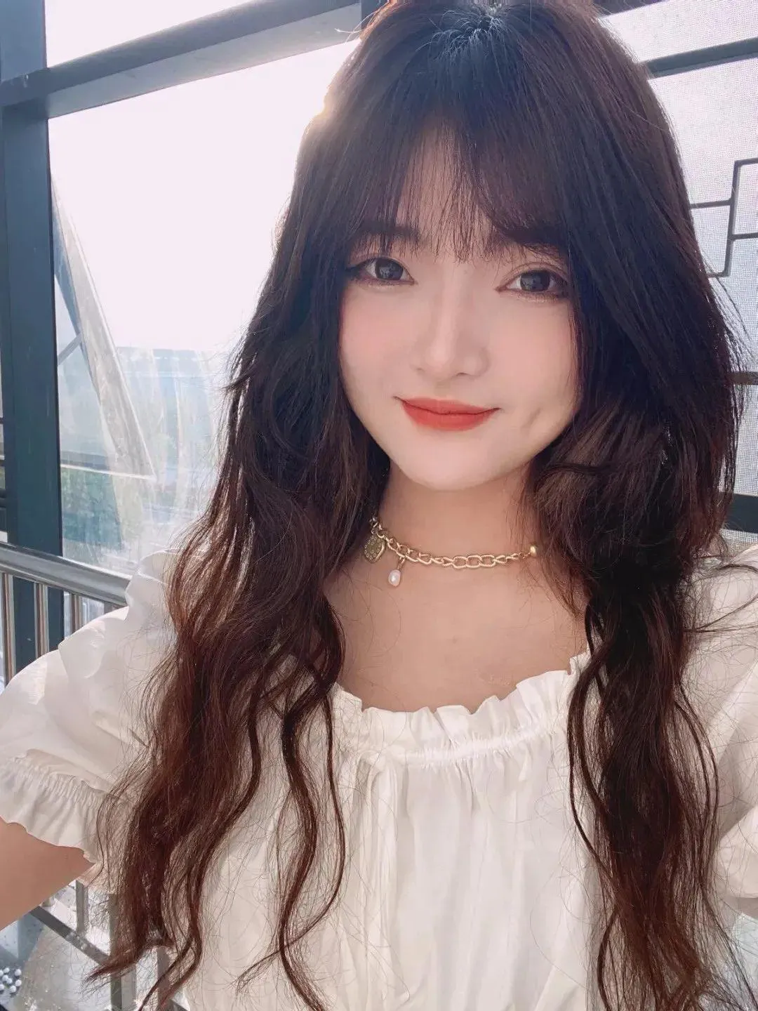 拍抖音月入赚上百万吗