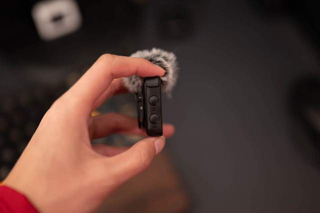 除了画质，视频音质也很重要，有曼无线麦克风体验