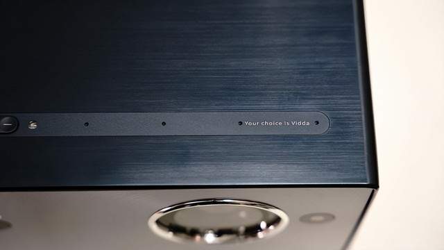 年轻人第一台4K投影仪，Vidda C1与峰米V10，谁能更胜一筹？