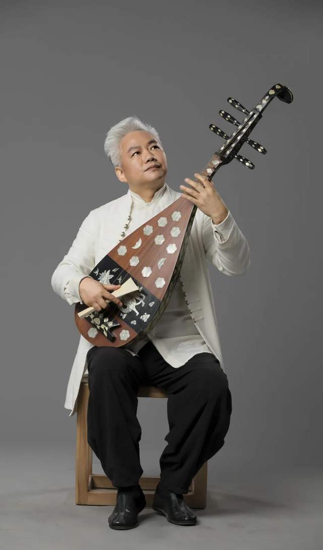 “国乐大师”方锦龙来啦！25日与云南民族乐团一起再掀国乐新风潮