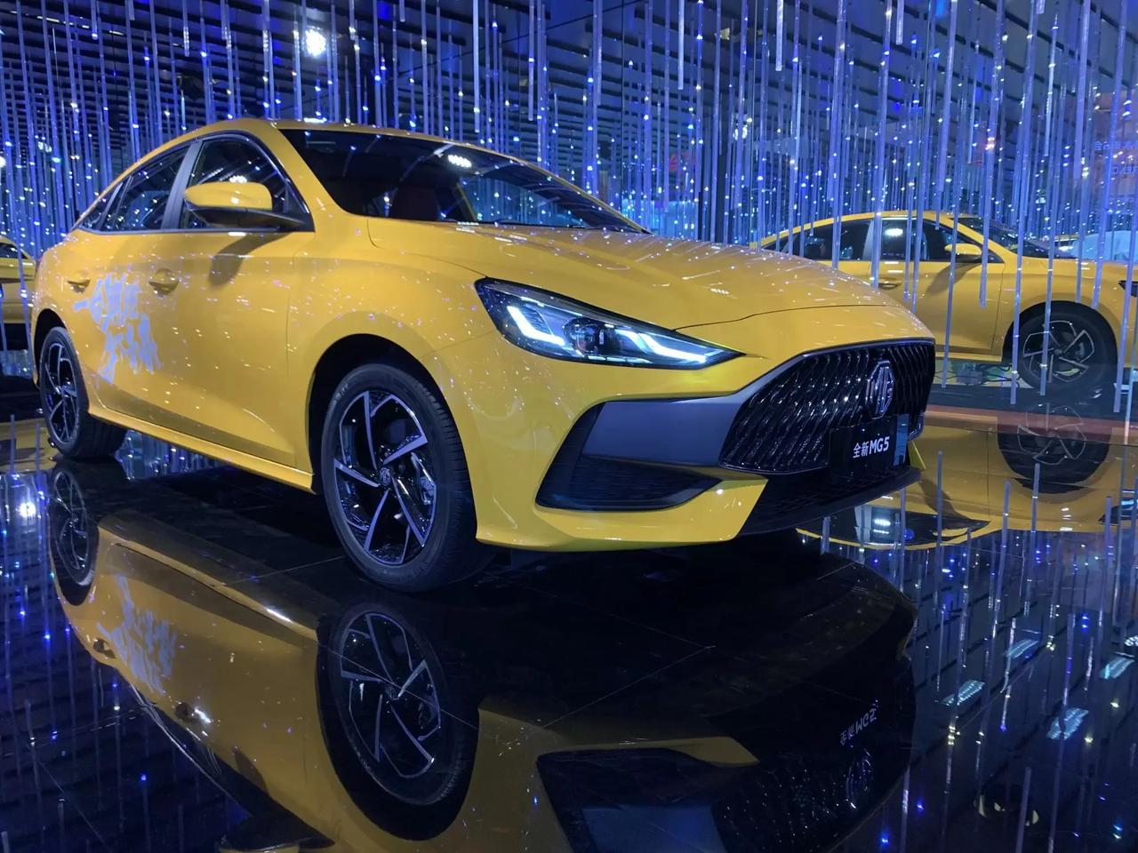 大家给看看这车合适不合适名爵5 2021款 180dvvt