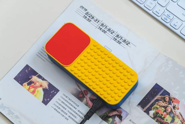 桌面充电器还能这样玩？IDMIX P65 PRO上手，积木模块好评