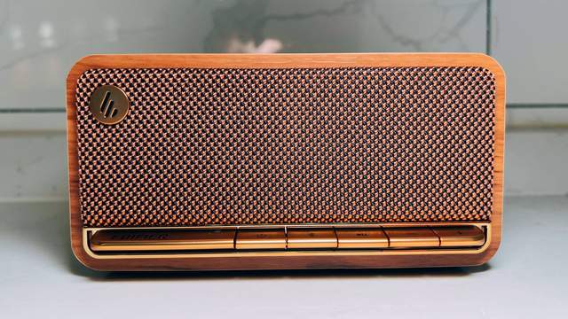 漫步者M230：露营氛围大师，是音箱更是艺术品