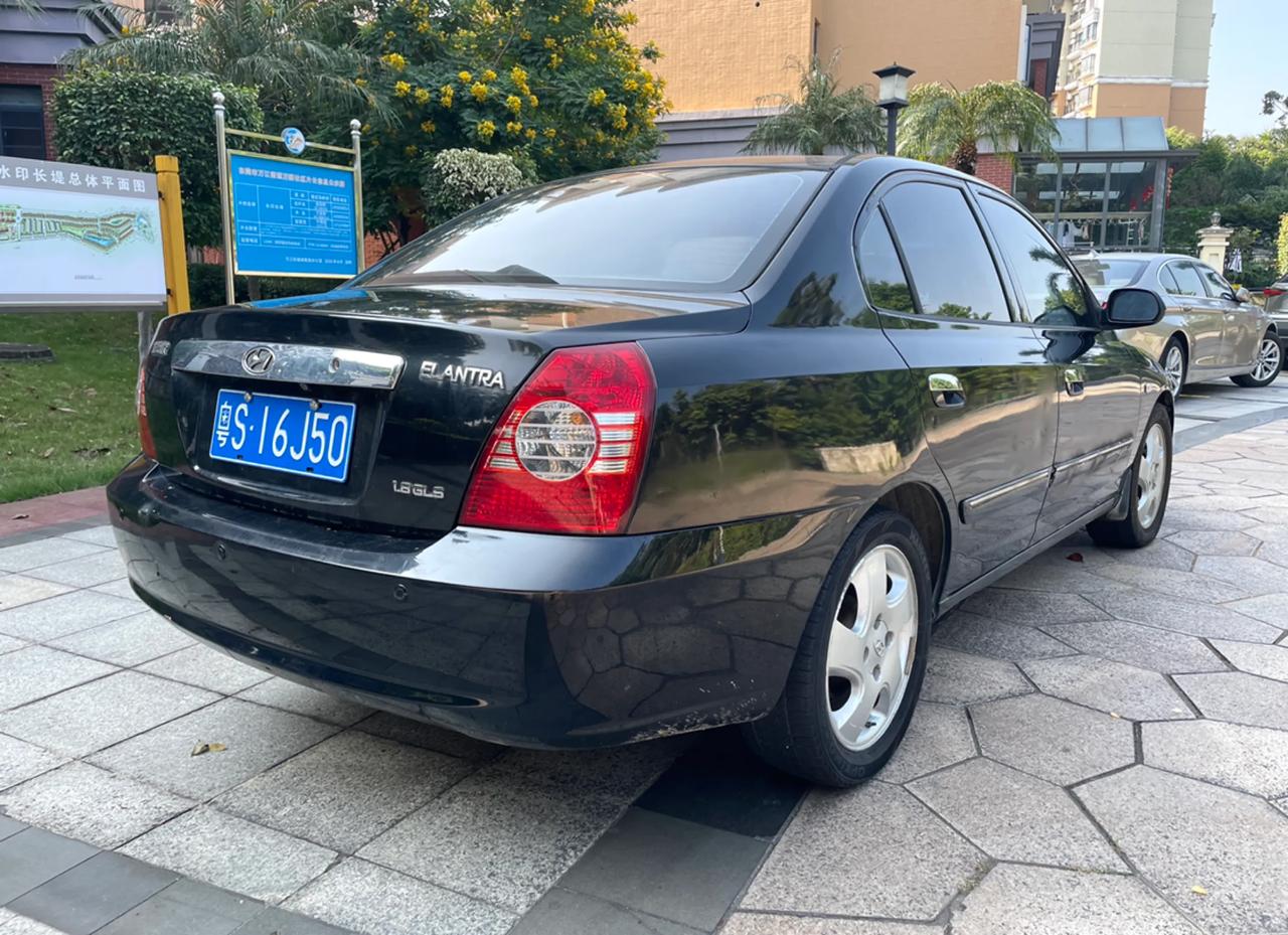 新到07年现代伊兰特自动档18l带天窗车况精品发动机波箱板正价格不高