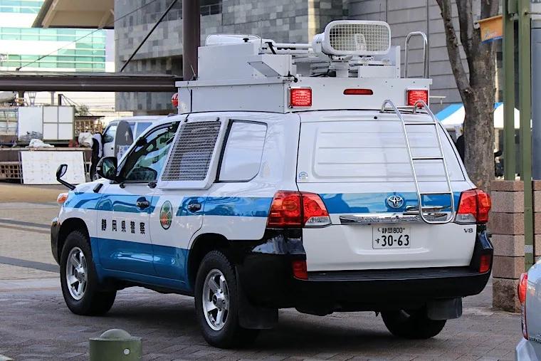 经典车欣赏~丰田lc200 陆地巡洋舰 urj202 日本警车 警察本部 继