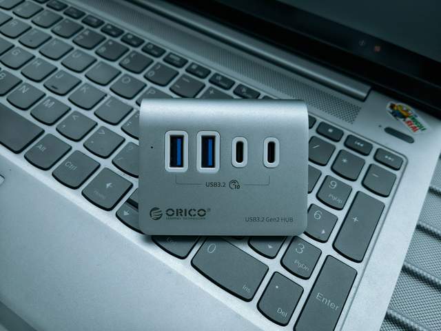 接口不够用奥睿科（ORICO）USB3.2分线器来帮你