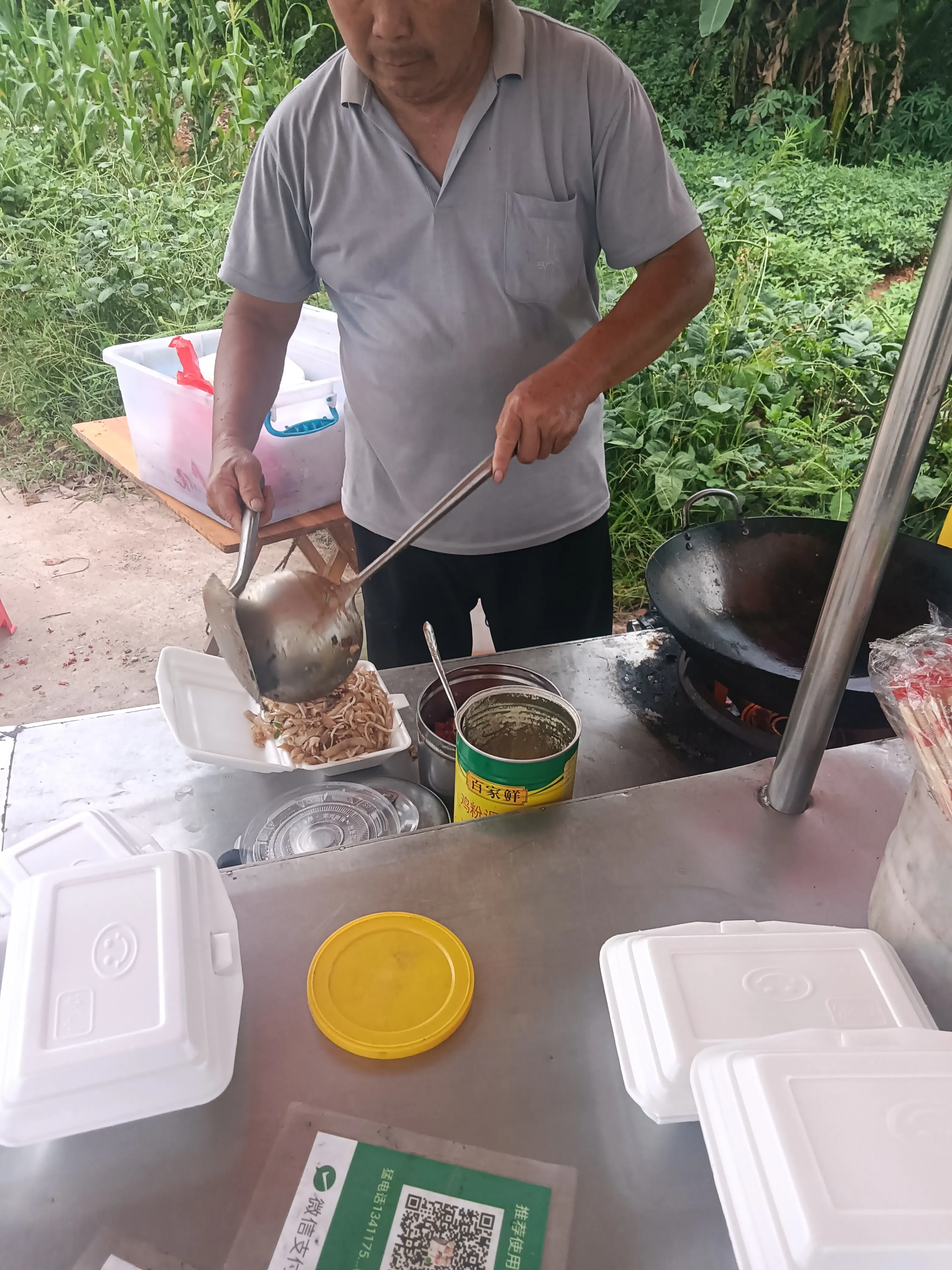 摆摊卖炒粉炒饭赚钱不